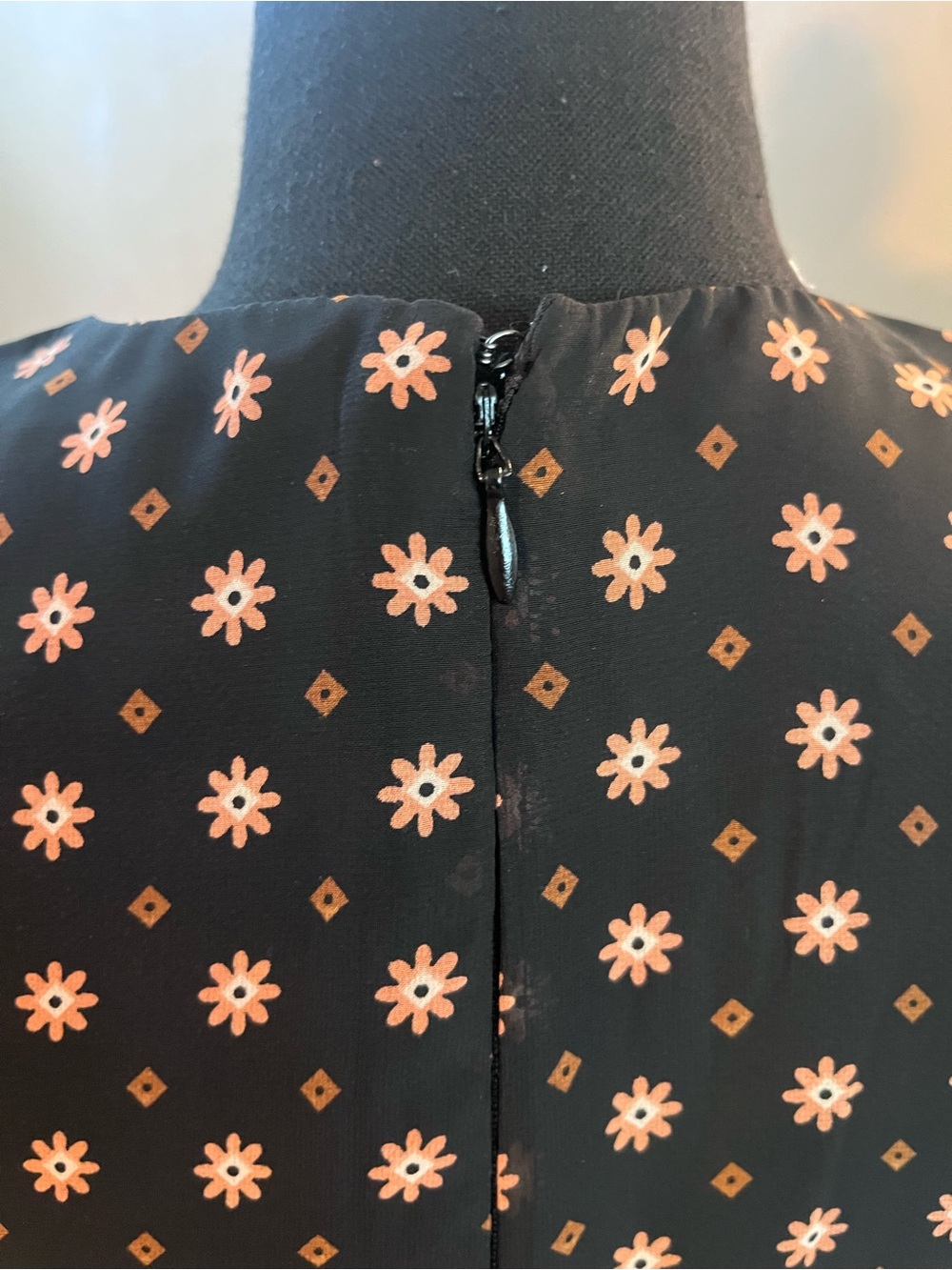Ann Taylor Women’s Petite Sz 0 Floral Belted Long sleeve dress - Picture 6 of 9